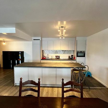 Big Apartment With Parking In Amberes Exterior foto
