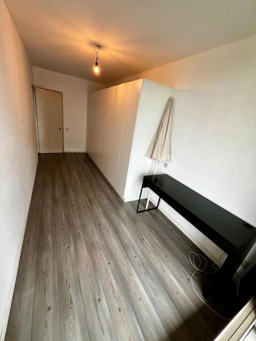Big Apartment With Parking In Amberes Exterior foto