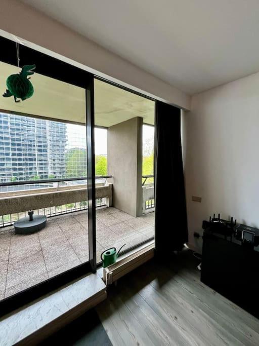 Big Apartment With Parking In Amberes Exterior foto