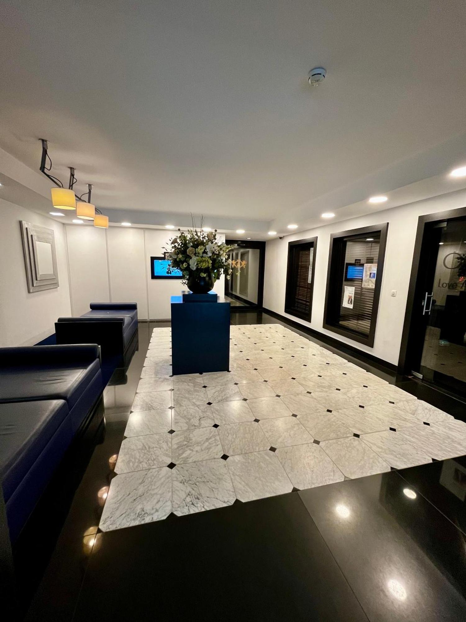 Big Apartment With Parking In Amberes Exterior foto