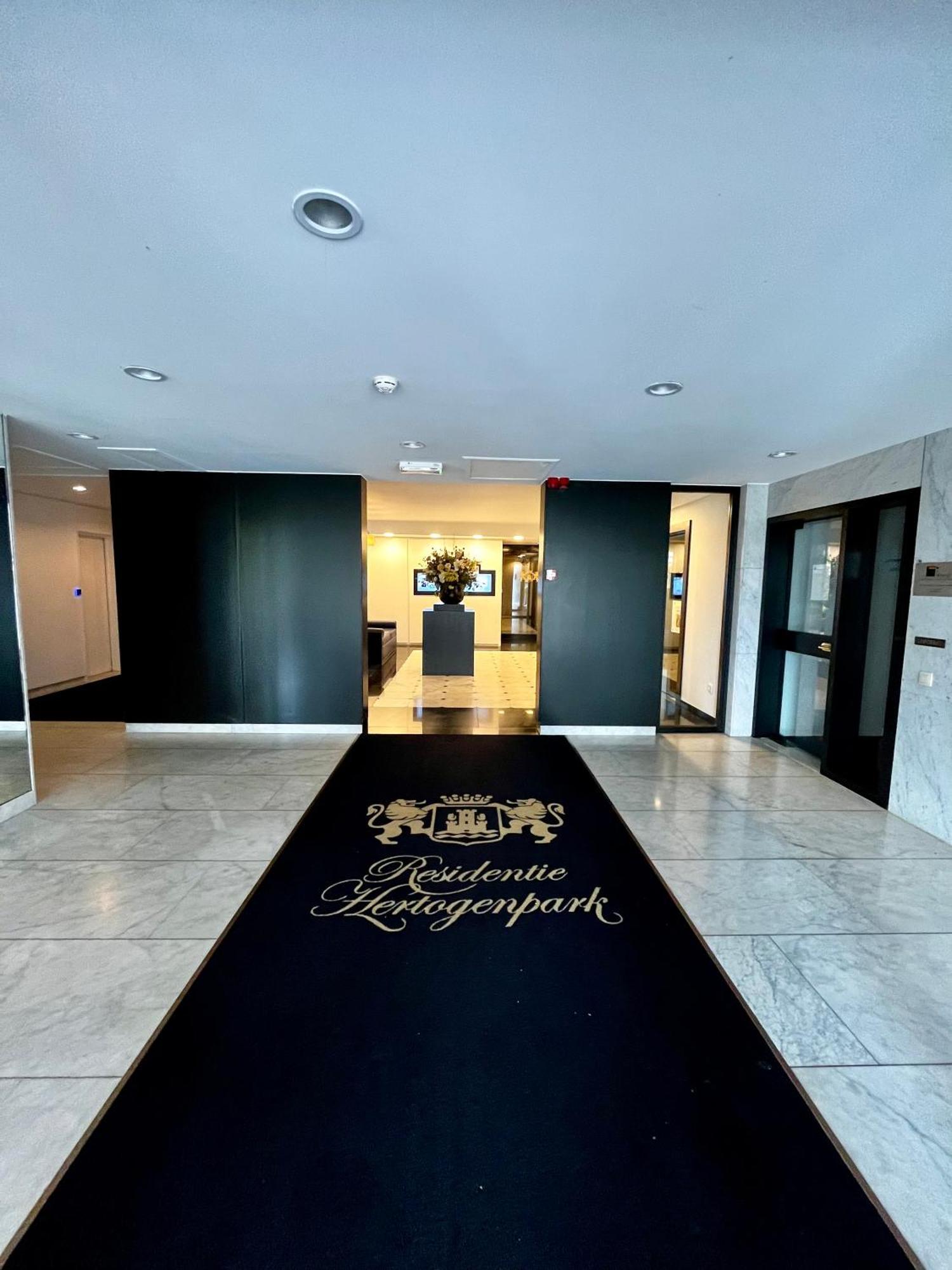Big Apartment With Parking In Amberes Exterior foto