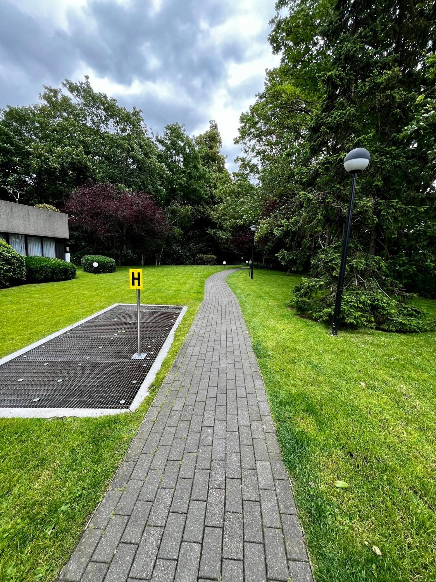 Big Apartment With Parking In Amberes Exterior foto