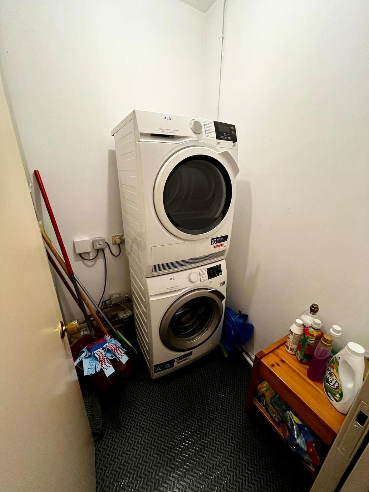Big Apartment With Parking In Amberes Exterior foto